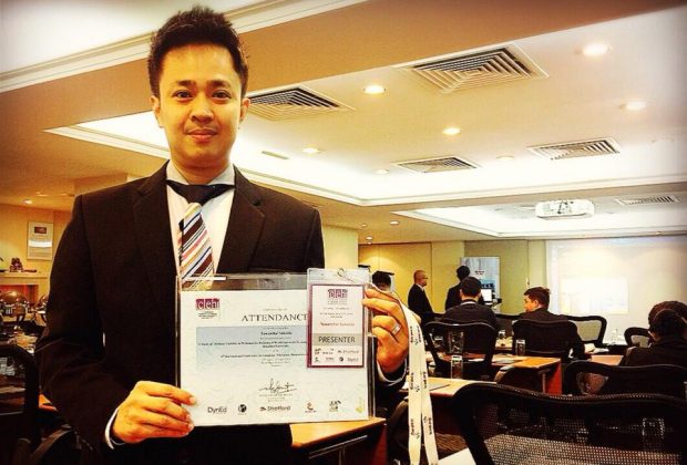 อ.ต้นรัก ธวัชชัย สุขสีดา อาจารย์คณะนิเทศศาสตร์