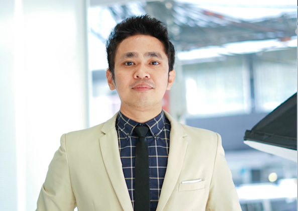 ธวัชชัย สุขสีดา อ.ต้นรัก ผู้ทรงคุณด้านการตลาดออนไลน์ กูรูการตลาดดิจิทัล อาจารย์ด้านการตลาดดิจิทัล อาจารย์สอนการตฃาดดิจิทัล อาจารย์สอนเฟซบุ๊กศึกษา Facebook อาจารย์สอนไลน์ line อบรมด้านการตลาดออนไลน์ อาจารย์การตลาดออนไลน์ กูรูดิจิทัล ผู้เชียวชาญด้านดิจิทัล