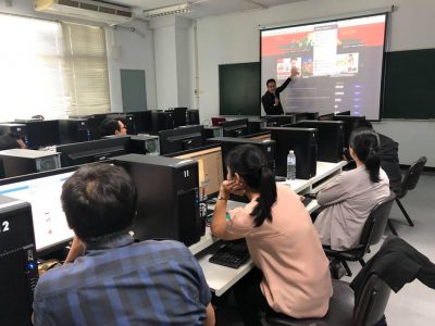 .ธวัชชัย สุขสีดา รองคณบดี และ ประธานศูนย์ดิจิทัลศึกษา 400x300