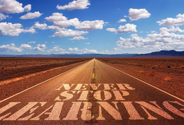 อ.ต้นรัก วิทยาการที่ปรึกษาการตลาดออนไลน์ กระบวนการเรียนรู้ทักษะใหม่จาก Reskilling และ Upskilling