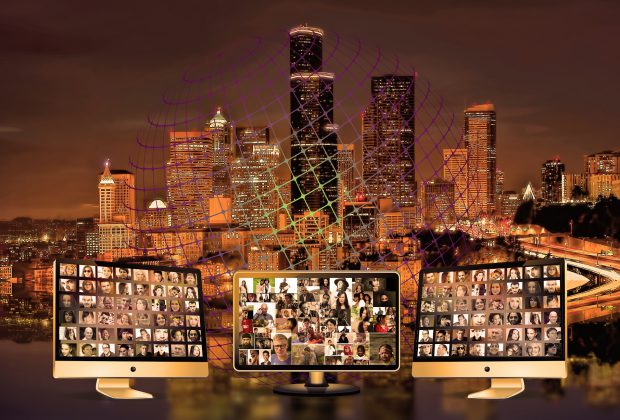 การสื่อสารด้วยดิจิทัลเทคโนโลยีทำให้การเดินทางมีความจําเป็นน้อย