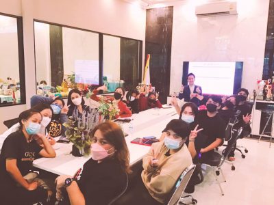 อ.ดร.ต้นรัก ธวัชชัย สุขสีดา ผู้ทรงคุณวุฒิการสื่อสารการตลาดดิจิทัล