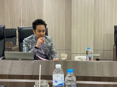 อ.ดร.ต้นรัก ธวัชชัย สุขสีดา ผู้ทรงคุณวุฒิการสื่อสารการตลาดดิจิทัล