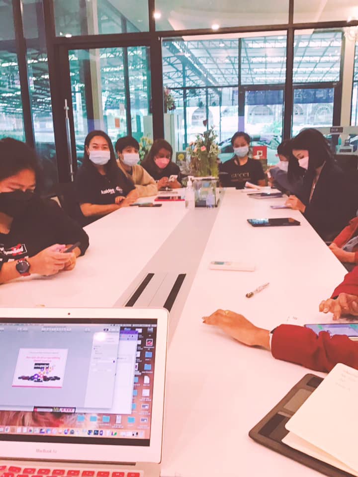 อ.ดร.ต้นรัก ธวัชชัย สุขสีดา ผู้ทรงคุณวุฒิการสื่อสารการตลาดดิจิทัล