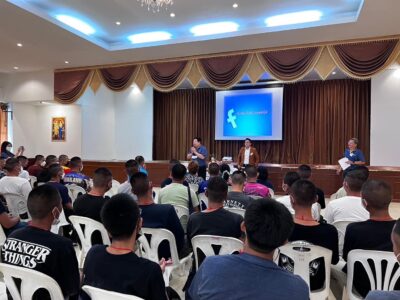 อ.ดร.ต้นรัก ธวัชชัย สุขสีดา วิทยากรให้ความรู้ด้านการตลาดออนไลน์