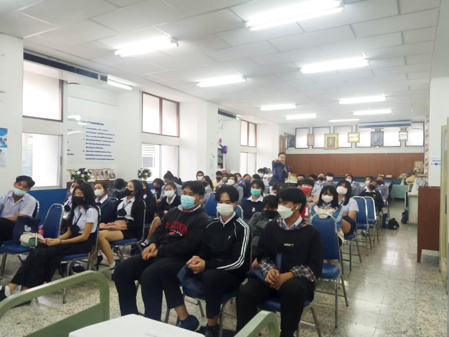 อ.ดร.ต้นรัก ธวัชชัย สุขสีดา วิทยากรและผู้ทรงคุณวุฒติการตลาดออนไลน์ กระทรวงอุตสาหกรรม