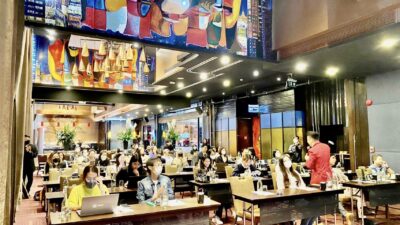 วิทยากรอบรม “เชิงปฏิบัติการ การจัดการคอนเทนต์” กองทุนพัฒนาไฟฟ้า สำนักงานคณะกรรมการกำกับกิจการพลังงาน (กกพ.) กระทรวงพลังงาน โดยอ.ดร.ต้นรัก ธวัชชัย สุขสีดา อาจารย์และผู้เชี่ยวชาญการตลาดออนไลน์ดิจิทัล