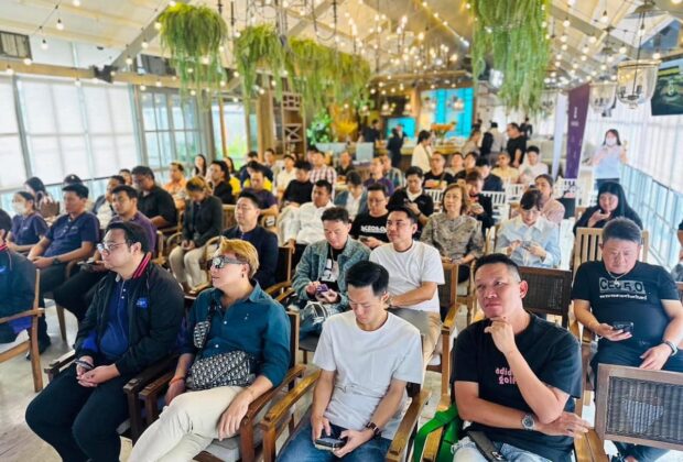 สัมนายกระดับพัฒนาวิชาชีพผู้ประกอบการรถยนต์มือสอง วิทยากรโดยอ.ดร.ต้นรัก ธวัชชัย สุขสีดา จัดโดยธนาคารเกียรตินาคินภัทร KKP AUTO ร่วมกับอ็อคชั่น เอ็กซ์เพรส (Auction Express) บริษัทประมูลรถยนต์ออนไลน์แพลตฟอร์มใหม่ และชมรมรถสวยศรีนครินทร์