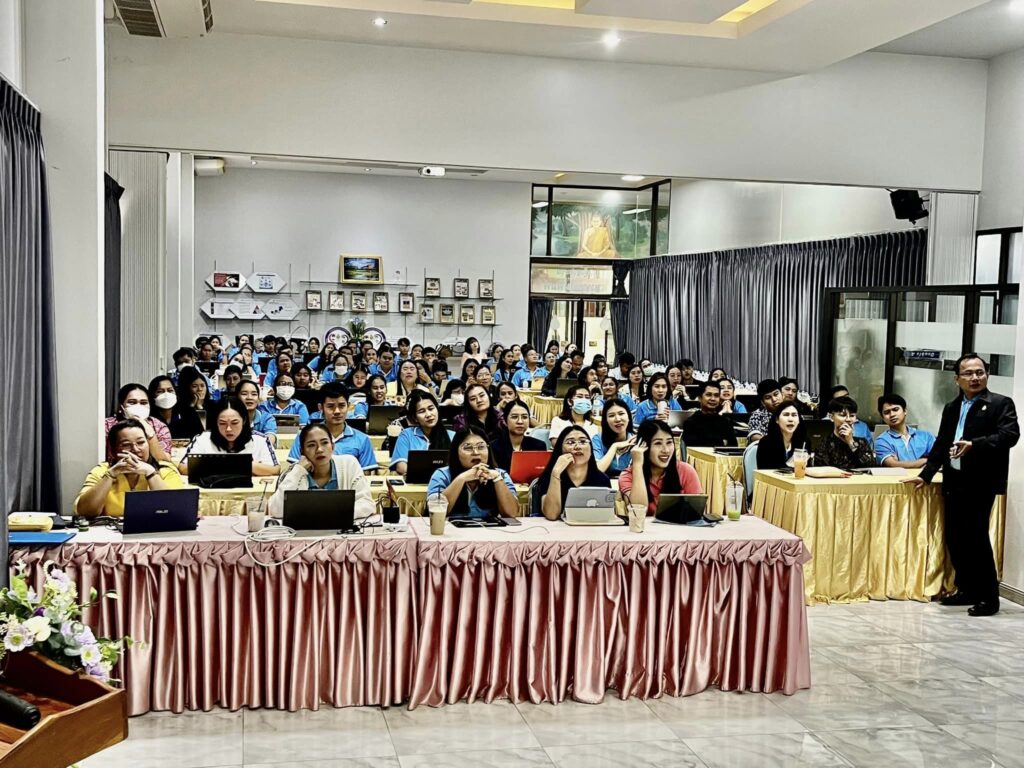 .ต้นรัก ธวัชชัย วิทยากรอบรมสื่อการสอนด้วย AI เทคโนโลยีการศึกษา 3 1024x768