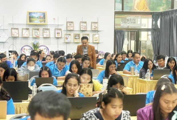 อ.ต้นรัก-ธวัชชัย-วิทยากรอบรมสื่อการสอนด้วย-AI-เทคโนโลยีการศึกษา-5