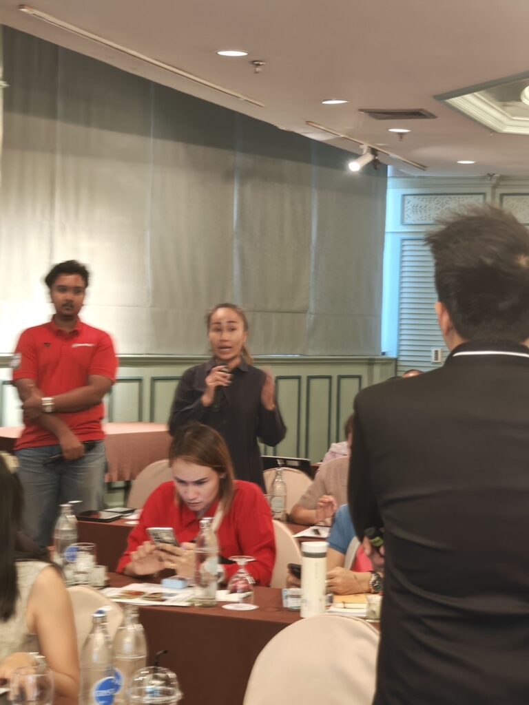 นูตร้าแพลนท์ (ประเทศไทย) จำกัด จัดอบรมเจ้าของธุรกิจร้านเกษตรเคมีภัณฑ์ทั่วประเทศ เรื่อง การใช้งาน AI เพื่อนำเสนอสินค้าทางการเกษตร โดยวิทยากร อาจารย์ดร.ต้นรัก ธวัชชัย สุขสีดา อาจารย์สอนการตลาดออนไลน์ ผู้ทรงคุณวุฒิและผู้เชี่ยวชาญการตลาดออนไลน์ดิจิทัล AI เพื่อนำเสนอสินค้าทางการเกษตร โดยวิทยากร อาจารย์ดร.ต้นรัก ธวัชชัย สุขสีดา 1 1 768x1024