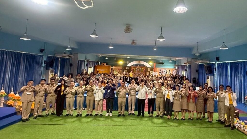 .ดร.ต้นรัก ธวัชชัย วิทยากรผู้ทรงคุณวุฒิด้าน AI 2 1024x576