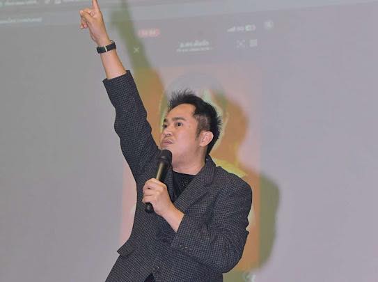 โครงการสัมมนา "Smart PR ปั้นคอนเทนต์ให้ปังด้วยปัญญาประดิษฐ์" จบลงอย่างสวยงาม พร้อมผู้เข้าร่วมล้นหลาม AI วิทยากร อ.ดร.ต้นรัก ธวัชชัย 13