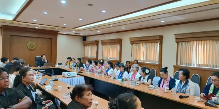 AI-เพื่อการพัฒนาผลิตภัณฑ์ชุมชนท่องเที่ยว-อ.ดร.ต้นรัก-3