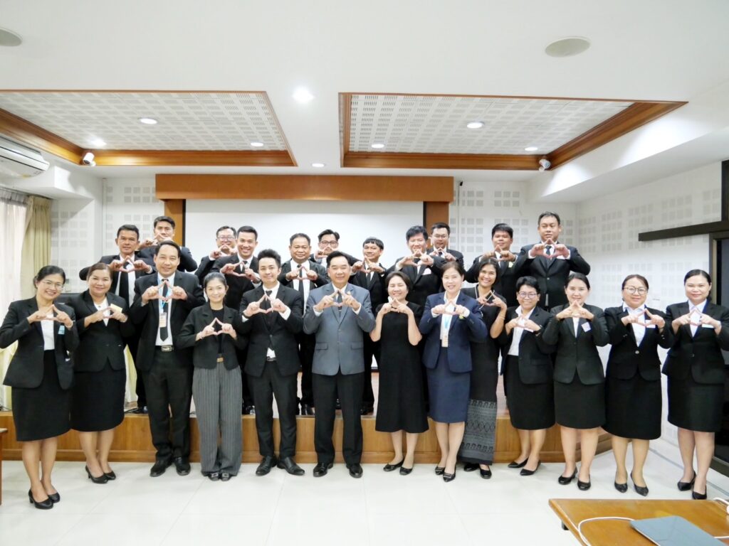 วิทยากรอบรมการใช้เทคโนโลยีดิจิ AI และการวิจัยเพื่อการบริหารสถานศึกษา เสริมแกร่งผู้นำอาชีวะยุคใหม่ ด้วยเทคโนโลยีดิจิทัลและกระบวนการวิจัย อ.ดร.ต้นรัก ธวัชชัย สุขสีดา AI อ.ดร.ต้นรัก ธวัชชัย สุขสีดา 1024x768