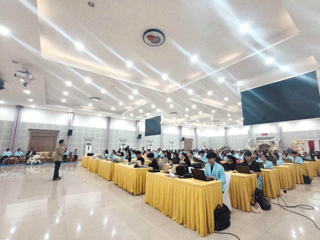 ยกระดับทักษะ AI นวัตกรรมการสอนสำหรับครู โรงเรียนศรีราชาสู่ SMART TEACHER พลิกโฉมห้องเรียนด้วยพลัง AI นวัตกรรมสื่อการสอนแห่งอนาคต โดยวิทยากร อ.ดร.ต้นรัก ธวัชชัย สุขสีดา วิทยากร Google Certified Educator ได้การรับรองความเชี่ยวชาญในการใช้ Google AI เพื่อยกระดับการศึกษา วิทยากรอ.ดร.ต้นรัก ธวัชชัย สุขสีดา ผู้เชี่ยวชาญด้าน ai เพื่อการศึกษาและสื่อดิจิทัล 7