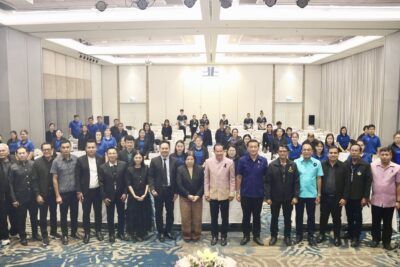 อ.ดร.ต้นรัก วิทยากรอบรมหน่วยงานเทศบาลรัฐเรื่องพัฒนาทักษะราชการ 20