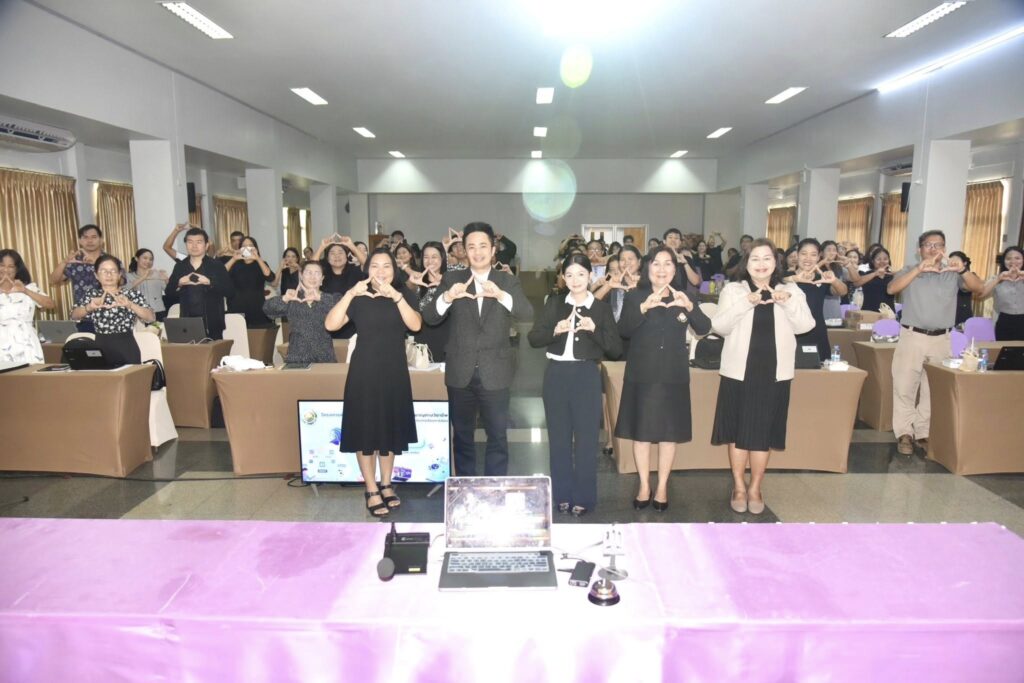 อบรมทักษะด้านดิจิทัล digital literacy วิทยากรอ.ดร.ต้นรัก ธวัชชัย สุขสีดา 9