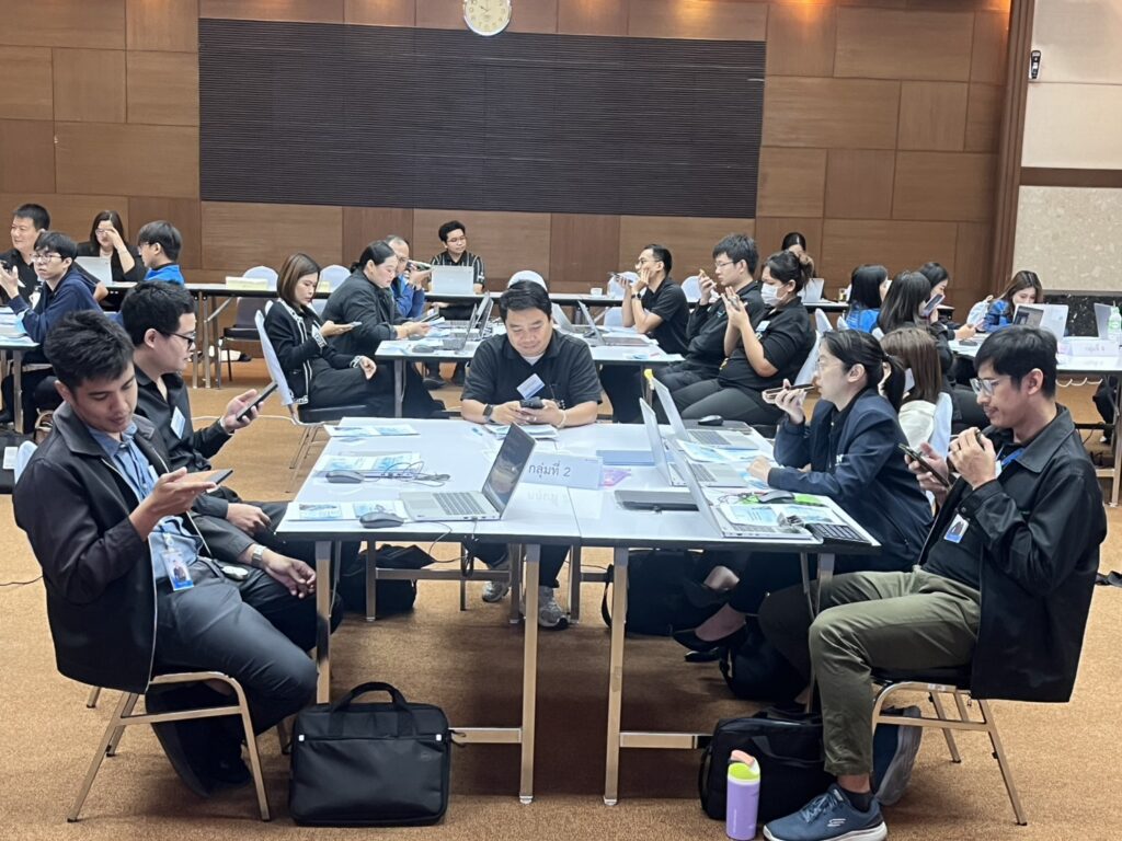 อบรมวิทยากร อ.ดร.ต้นรัก ะวัชชัย สุขสีดา mastering generative ai เพื่อประสิทธิภาพองค์กร 2