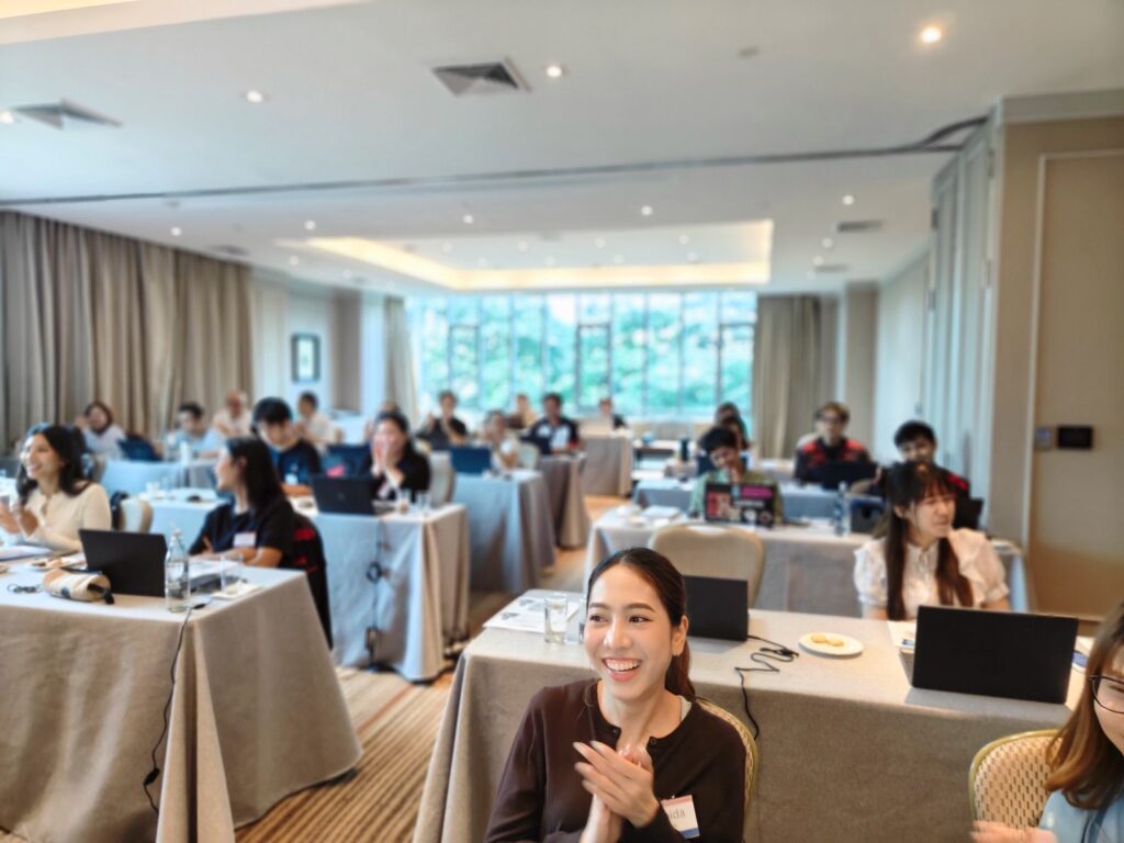 อบรม In-House Training หลักสูตร “Smart AI User: Compliance & Privacy” (ฉลาดใช้ AI: รู้ทันความเสี่ยง เลี่ยงข้อมูลรั่วไหล) บริษัท เอเนออส (ประเทศไทย) จำกัด ผู้ผลิตและจำหน่ายน้ำมันเครื่องยอดขายอันดับ 1 จากประเทศญี่ปุ่น วิทยากร อ.ดร.ต้นรัก ธวัชชัย สุขสีดา img 3423