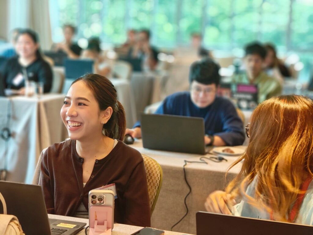 อบรม In-House Training หลักสูตร “Smart AI User: Compliance & Privacy” (ฉลาดใช้ AI: รู้ทันความเสี่ยง เลี่ยงข้อมูลรั่วไหล) บริษัท เอเนออส (ประเทศไทย) จำกัด ผู้ผลิตและจำหน่ายน้ำมันเครื่องยอดขายอันดับ 1 จากประเทศญี่ปุ่น วิทยากร อ.ดร.ต้นรัก ธวัชชัย สุขสีดา img 3424