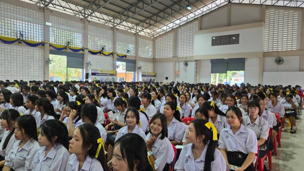 คณะกรรมาธิการการสื่อสาร สภาผู้แทนราษฎร จัดสัมมนาใหญ่ "เสริมทักษะ AI - ป้องกันภัยไซเบอร์" ดึง อ.ดร.ต้นรัก ธวัชชัย มอบความรู้ผู้เข้าร่วมกว่า 800 คน ณ อ.บ่อพลอย กาญจนบุรี วิทยากรความรู้ เสริมทักษะ ai อ.ดร.ต้นรัก ธวัชชัย สุขสีดา ก.ดิจิทัล 12