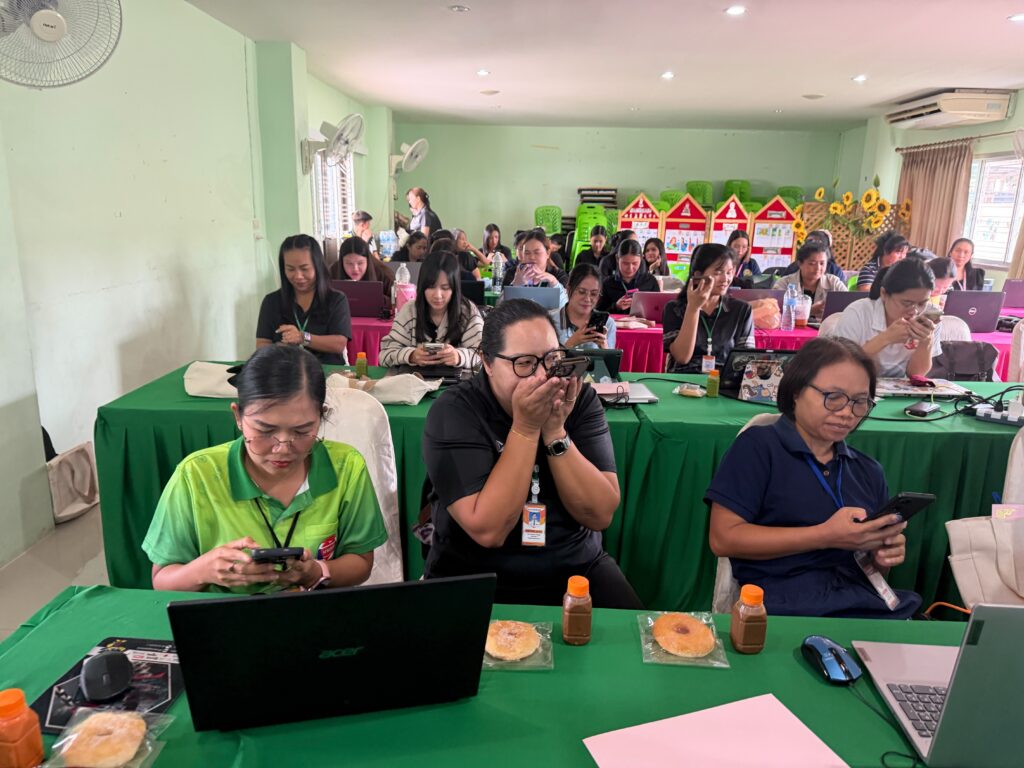 อบรม SMART TEACHER FOR AI ข้าราชการ เจ้าหน้าที่และครูอบต.นิคมพัฒนา เรียนจริง ทำจริง ใช้ได้จริง ครูยุคใหม่ ใช้ AI ให้เป็น เพิ่มประสิทธิภาพการทำงานให้ก้าวไกลกว่าเดิม โดยวิทยากร อ.ดร.ต้นรัก ธวัชชัย สุขสีดา วิทยากรอบรม ai อบต. อบจ. เทศบาล อ.ดร.ต้นรัก ธวัชชัย สุขสีดา 9