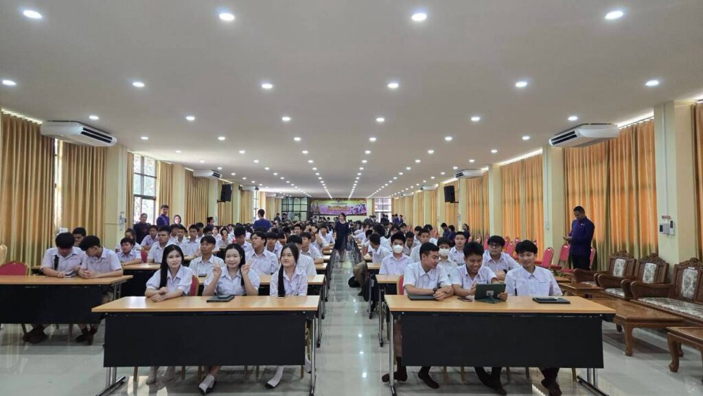 อ.ดร.ต้นรัก ร่วมเป็นวิทยากรบรรยายโครงการ TH-AI Passport เสริมทักษะ AI และสร้างความรู้เท่าทันภัยไซเบอร์ ให้เยาวชน-ประชาชน จ.นครพนม อ.ดร.ต้นรัก ร่วมเป็นวิทยากรบรรยายโครงการ th ai passport เสริมทักษะ ai 3