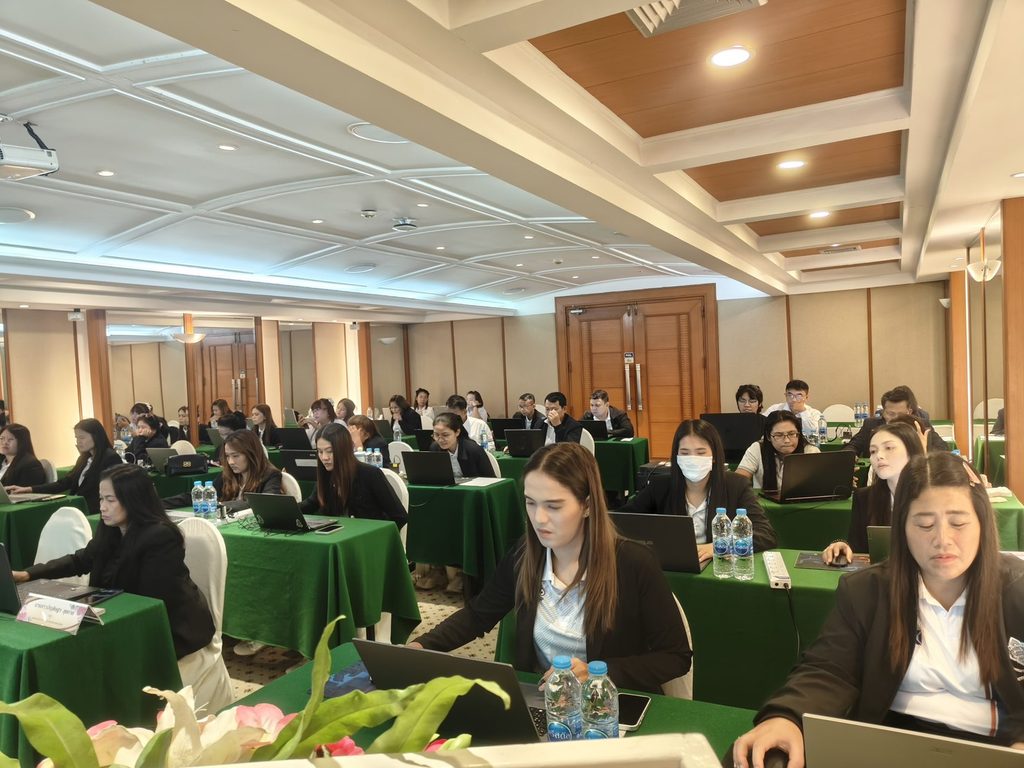 อบรมทักษะดิจิทัลด้วยเทคโนโลยี ai อ.ดร.ต้นรัก ธวัชชัย 11