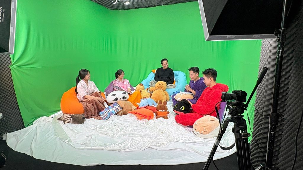 พบกับรายการ “GenZ มีเรื่อง ตอน “เรียนยุค AI...ใช้ให้เป็น เก่งขึ้นจริง” โดยอ.ดร.ธวัชชัย สุขสีดา ออกอากาศทางสถานีเฟซบุ๊ก “สื่ออาสาประชาชน” สนับสนุนโดย สำนักงานกองทุนสนับสนุนการสร้างเสริมสุขภาพ (สสส.) รายการ genz มีเรื่อง ตอน เรียนยุค ai กับอ.ต้นรัก 4