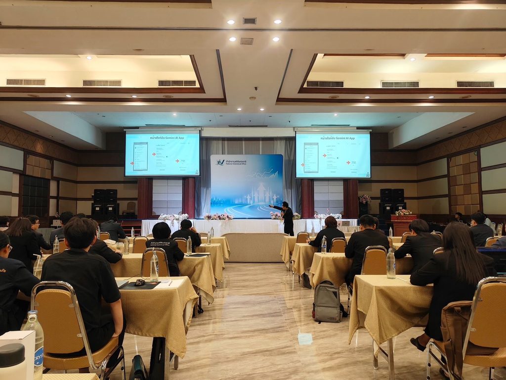 สำนักงานสถิติแห่งชาติ ลุยยกระดับการวิเคราะห์และจัดทำแผนสถิติระดับพื้นที่ภาคอีสาน อบรม การประยุกต์ใช้ AI ในการวิเคราะห์สถิติและจัดทำแผนพัฒนาสถิติระดับจังหวัด” ให้แก่บุคลากรสำนักงานสถิติจังหวัด และภาคีเครือข่ายสถิติในพื้นที่ วิทยากร อ.ดร.ต้นรัก ธวัชชัย สุขสีดา สำนักงานสถิติ วิทยากร อ.ดร.ต้นรัก ธวัชชัย สุขสีดา 2