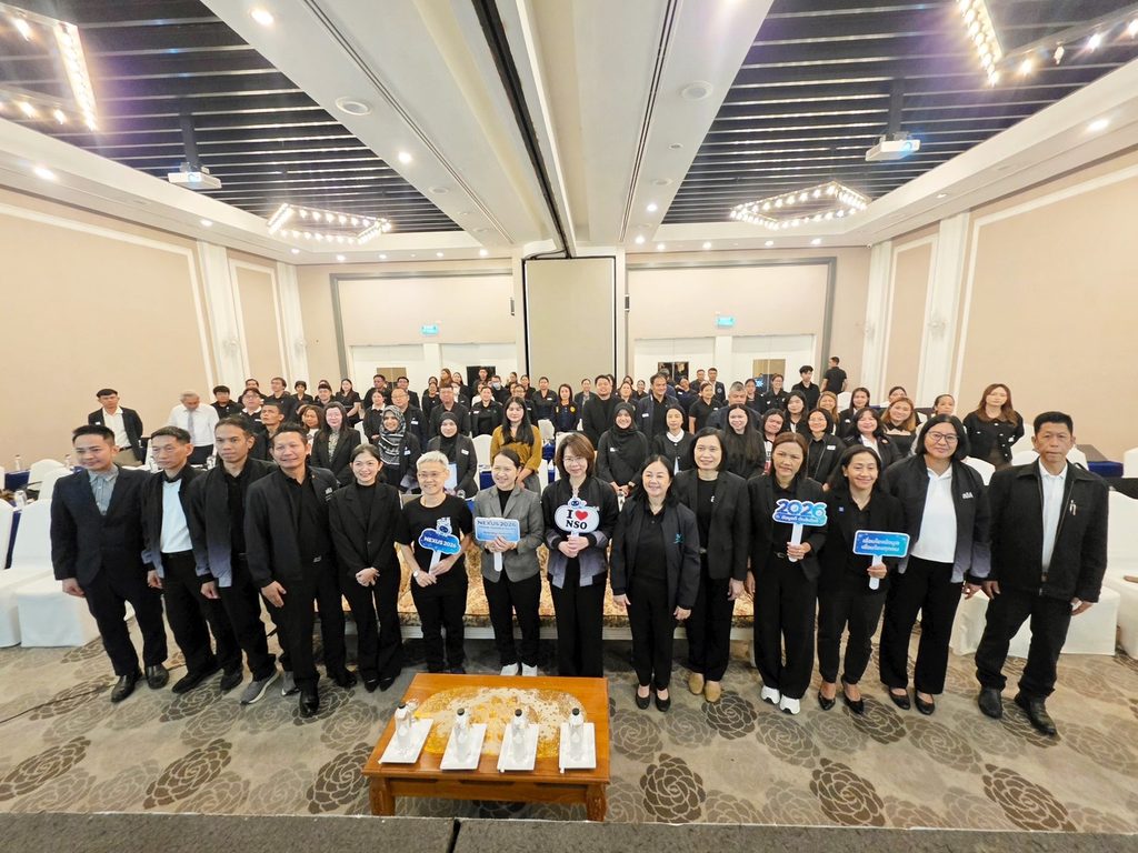 อ.ดร.ต้นรัก วิทยากรการประยุกต์ใช้ ai หน่วยงานรัฐ. 5